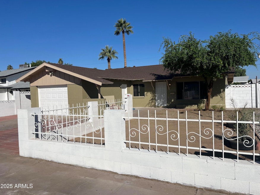 4310 W Rose Ln, Glendale, AZ 85301 - photo 1