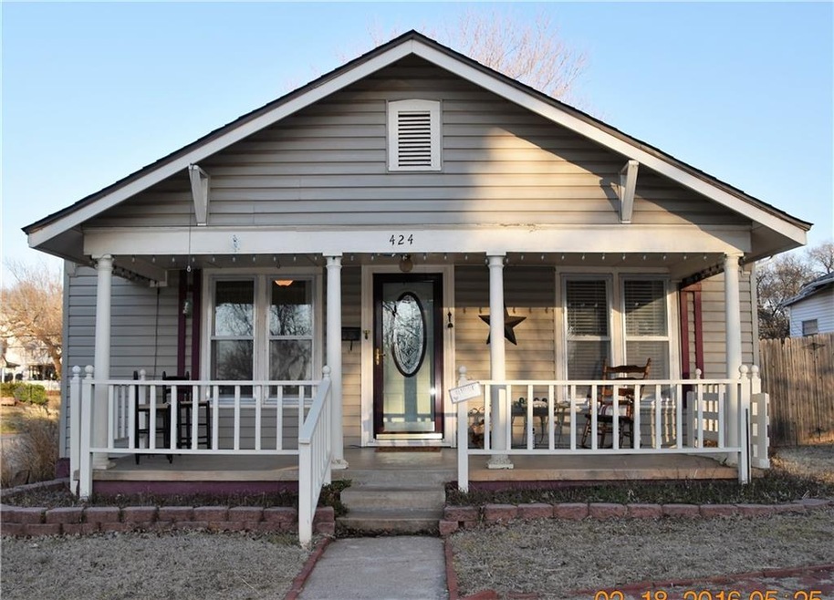 424 N Broad St, Guthrie, OK 73044 - photo 1