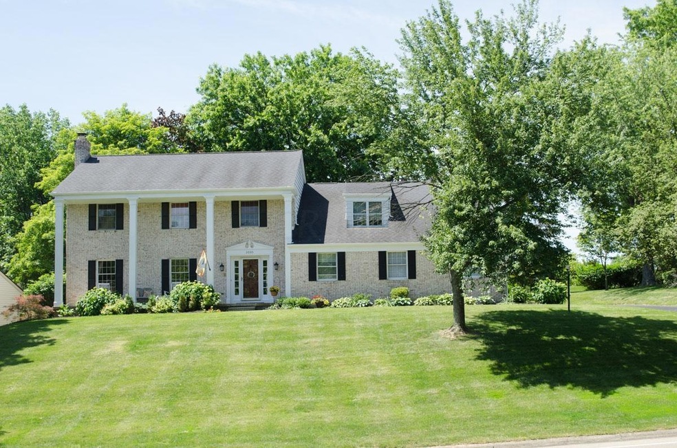 1035 Clubview FRONT