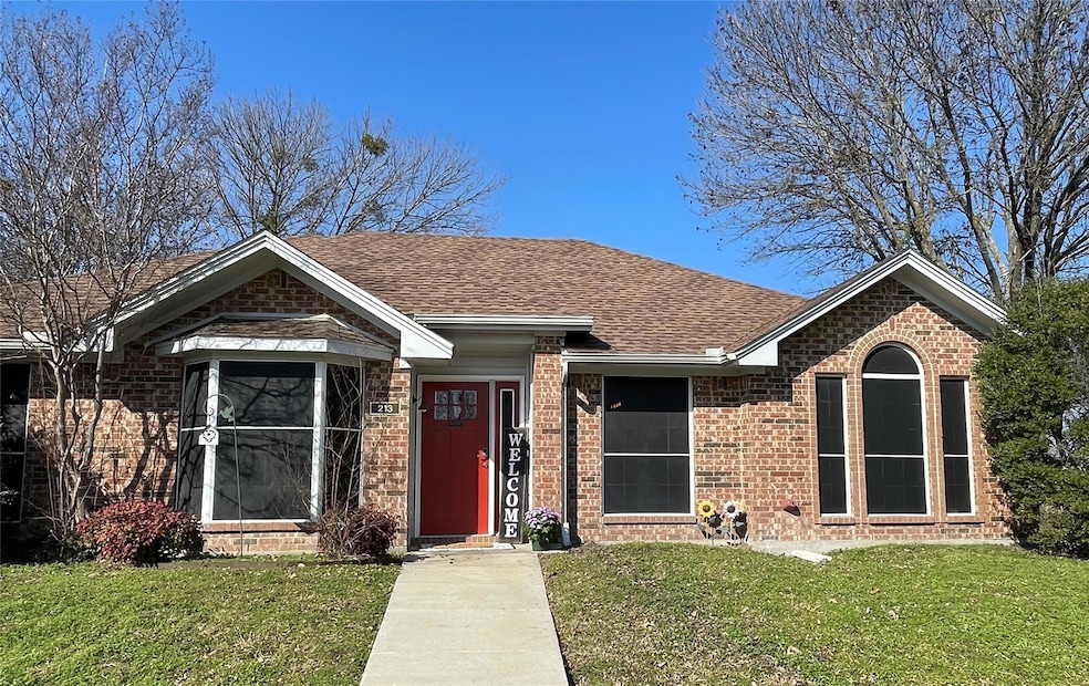 213 Yorkshire Ln, Wylie, TX 75098 - photo 1