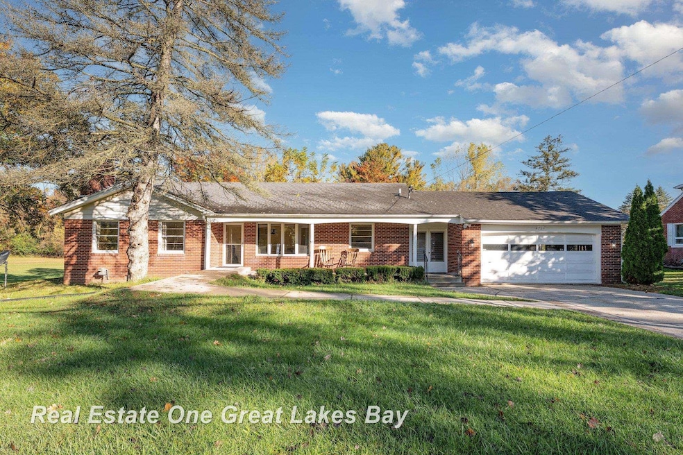 For Sale $199,900 • Co-Listing Agent