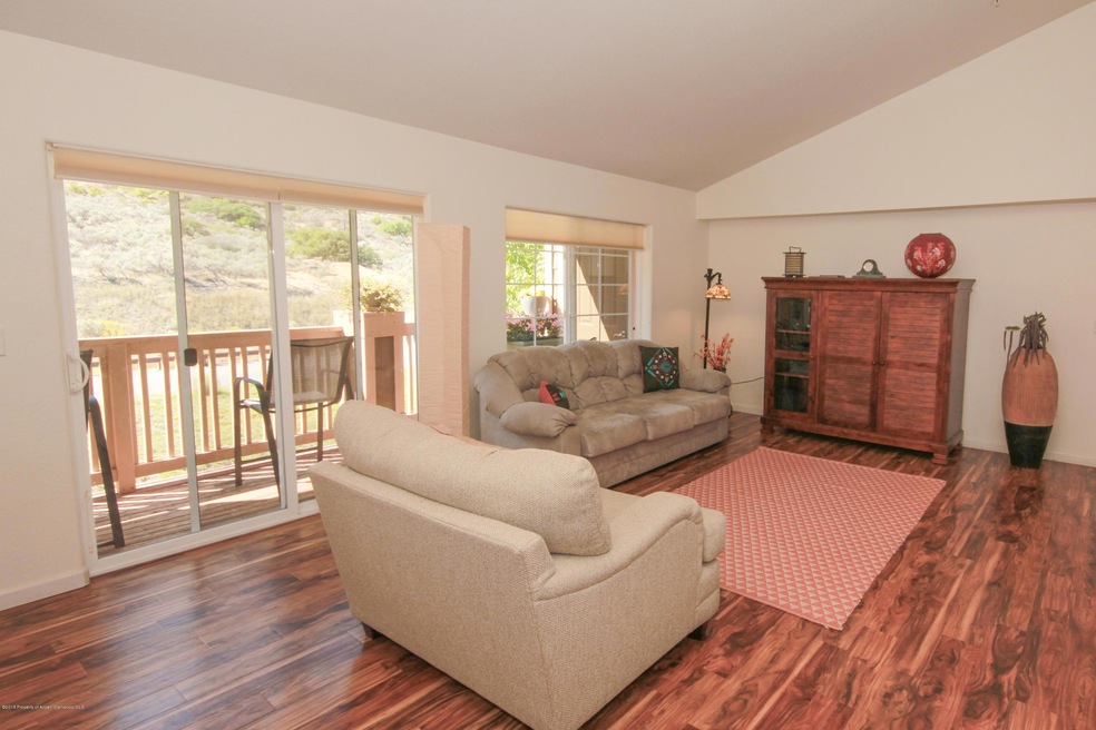 520 Riverview 506 med-3