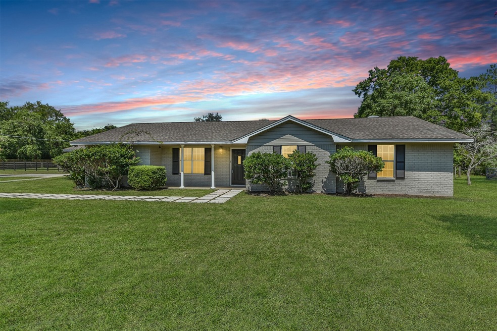 253 Melton St, Magnolia, TX 77354 - photo 1