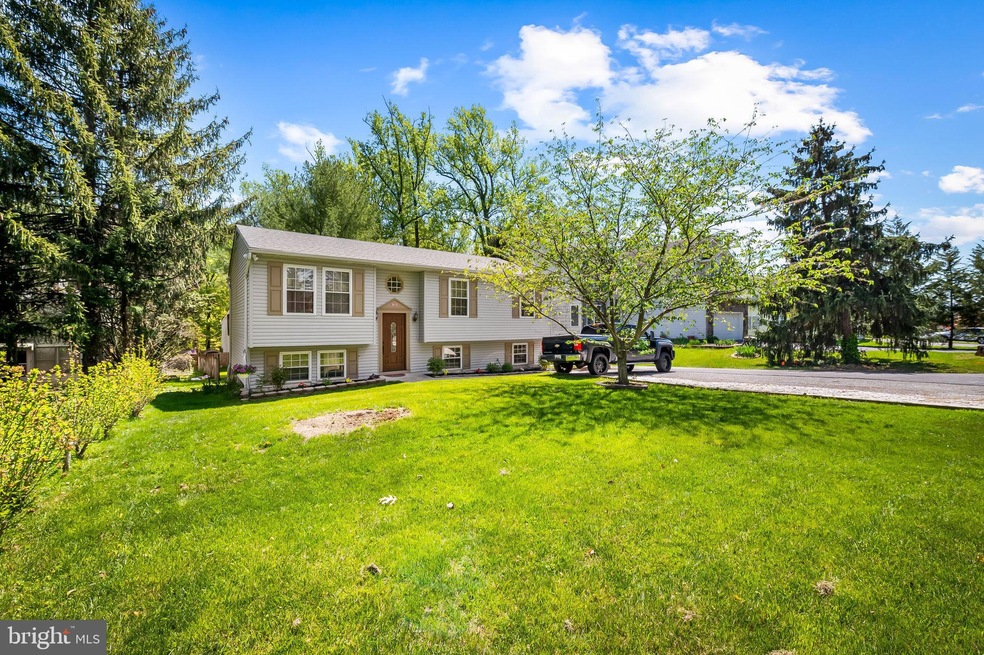 8639 Oakleigh Rd, Parkville, MD 21234 - photo 1