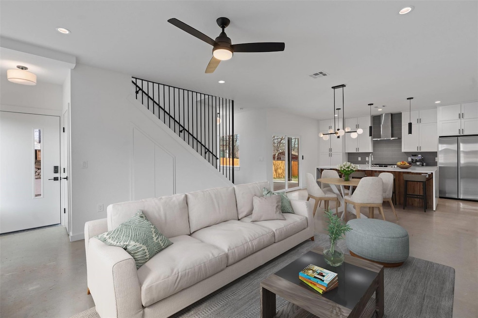 5601 Manor Rd unit A, Austin, TX 78723 - photo 1