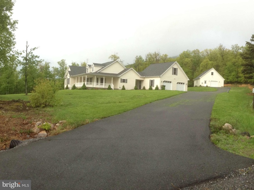 409 Jura Dr, Hedgesville, WV 25427 - photo 1