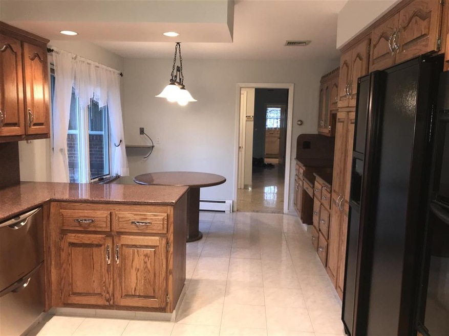 352 Castle Dr, Englewood Cliffs, NJ 07632 - photo 1