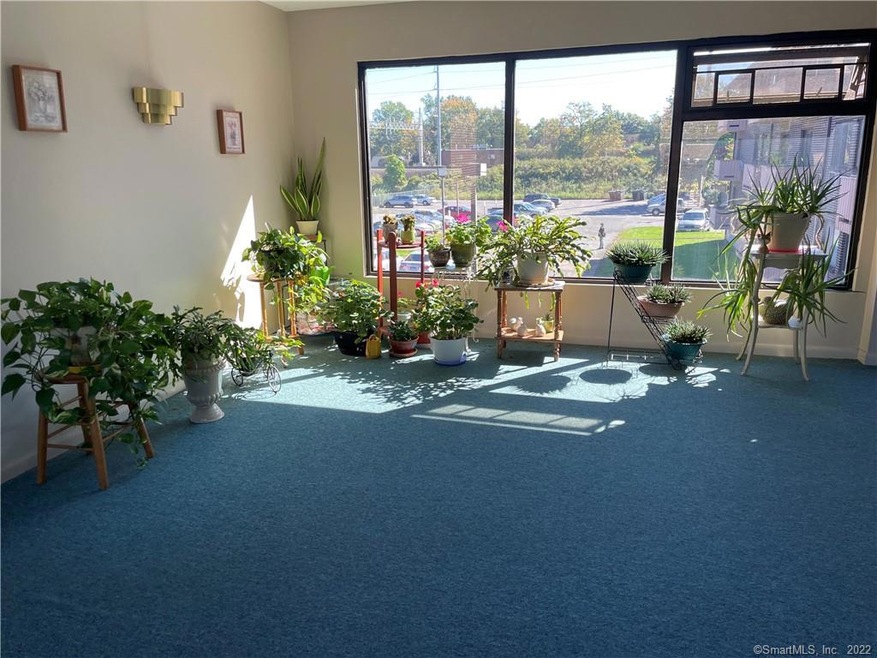 40 California St unit B21, Stratford, CT 06615 - photo 1