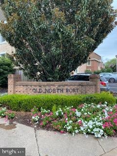 1316 Chetworth Ct, Alexandria, VA 22314 - photo 1