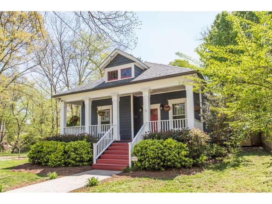 Precious 1930's Bungalow, The Architectural Charm 