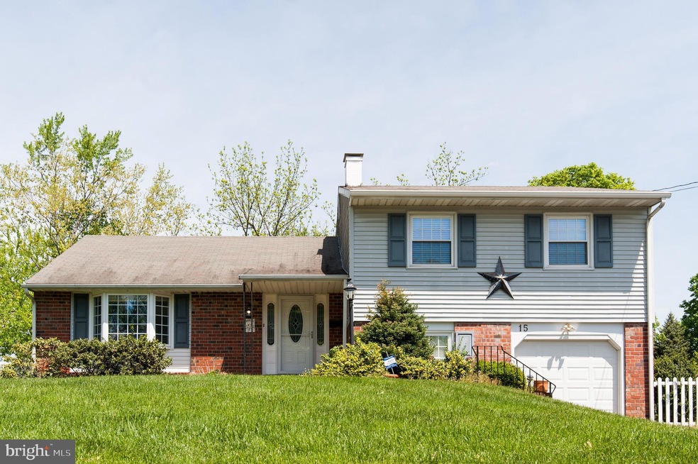 15 School Ln, Willow Grove, PA 19090 - photo 1