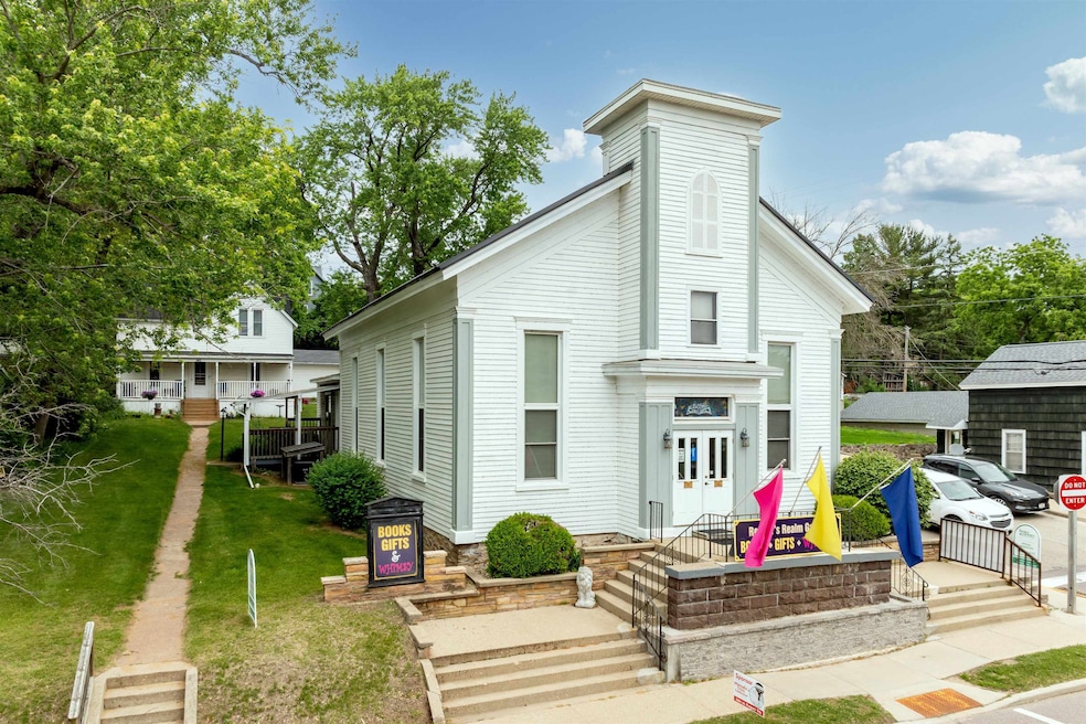 145 E Montello St, Montello, WI 53949 - photo 1