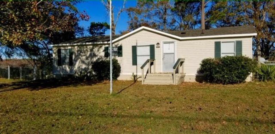 26340 Lake Estates Ln, Andalusia, AL 36421 - photo 1