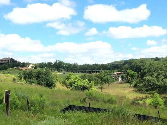 306 Oakview Ct unit 306, Fredericksburg, TX 78624 - photo 1