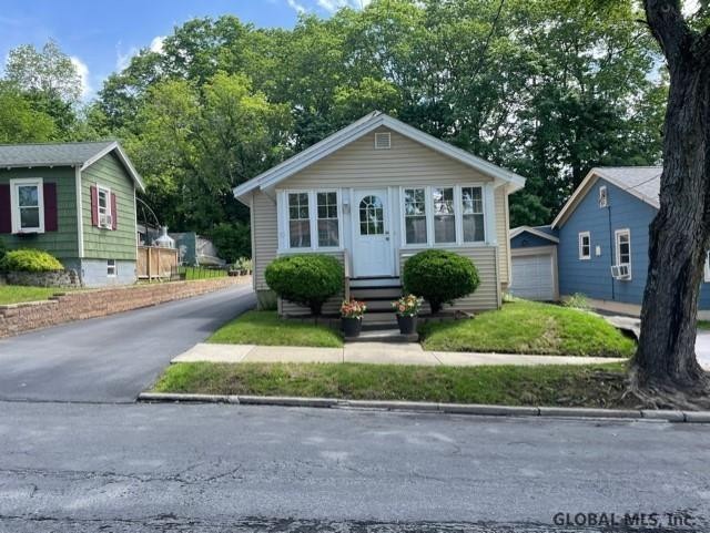 95 Park St, Gloversville, NY 12078 - photo 1