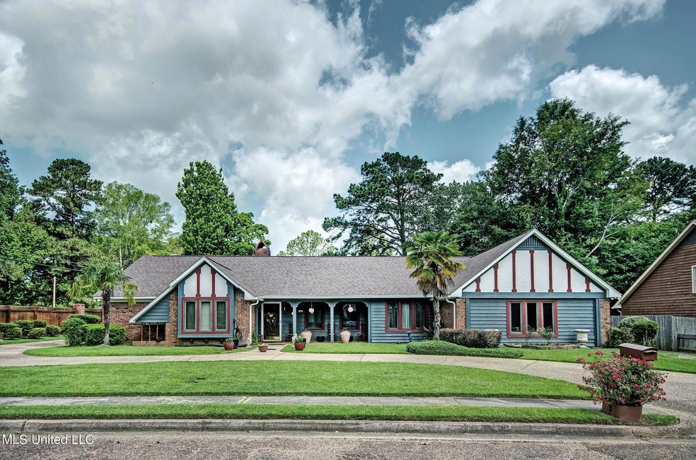 8 Creekwood Place