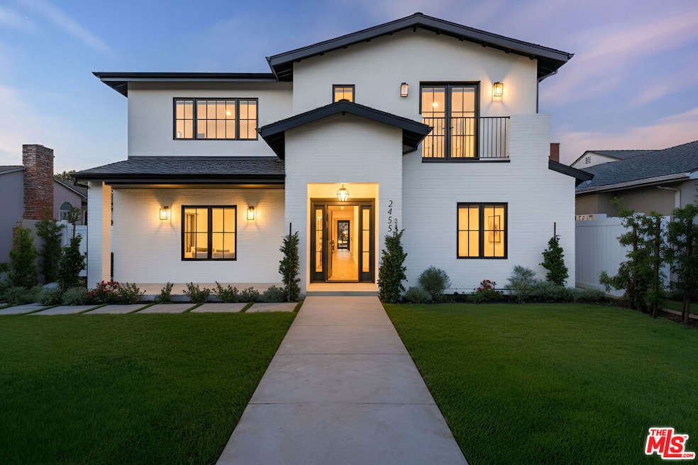 Pending $4,899,000 • Co-Listing Agent