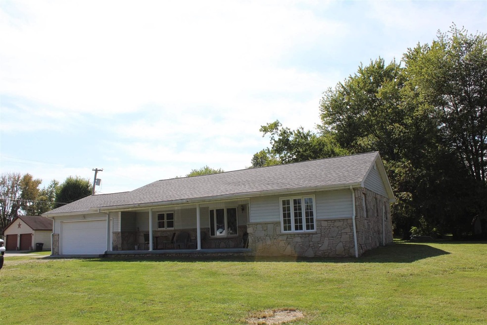 24 N St SW, Linton, IN 47441 - photo 1