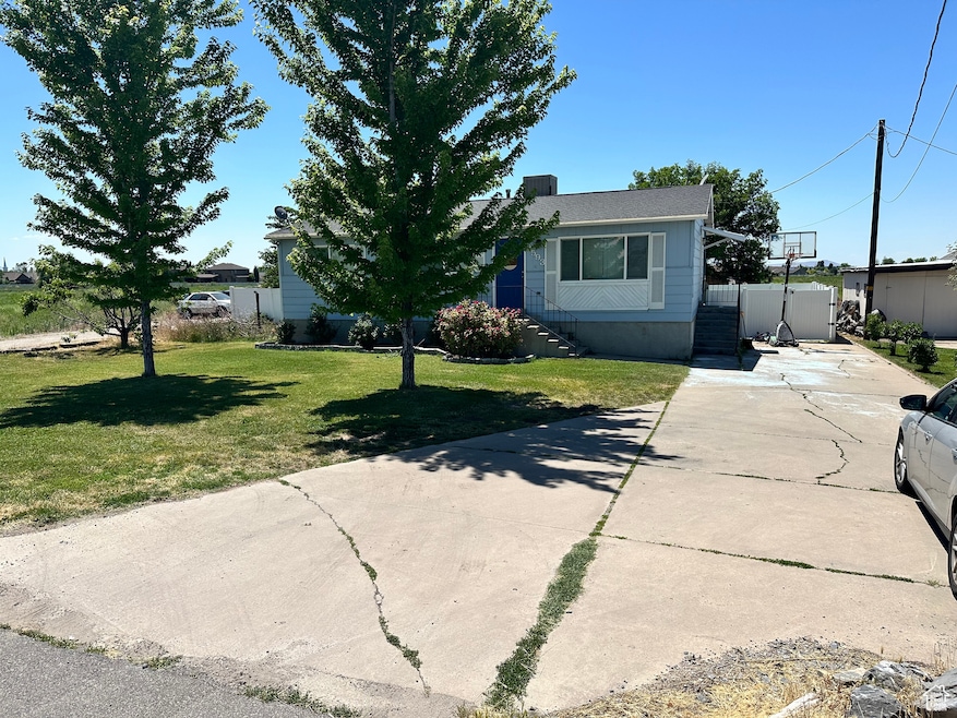 2593 N 2000 W, Clearfield, UT 84015 - photo 1