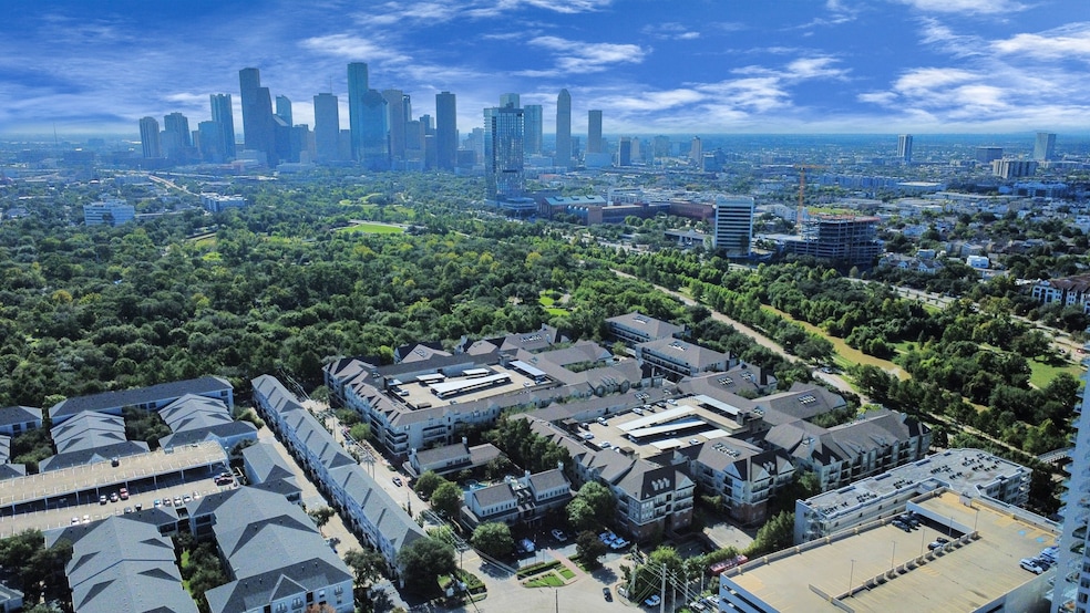 3003 Memorial Ct unit 2241, Houston, TX 77007 - photo 1