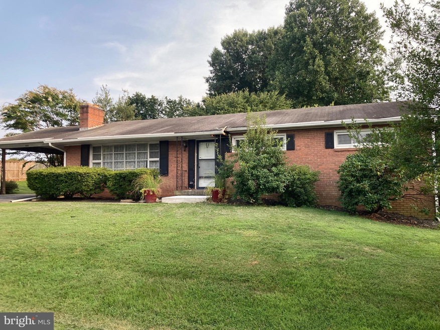 18507 Indian Cottage Rd, Hagerstown, MD 21742 - photo 1