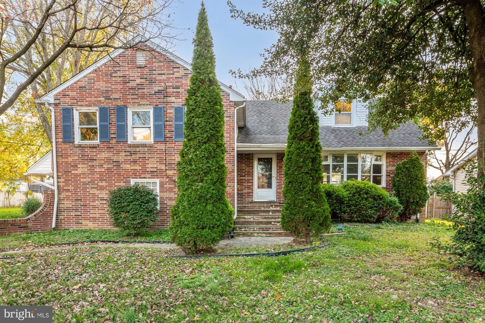 110 Marshall Ave, Darby, PA 19023 - photo 1