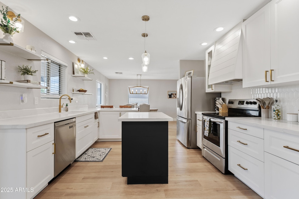 1720 E Dust Devil Dr, San Tan Valley, AZ 85143 - photo 1