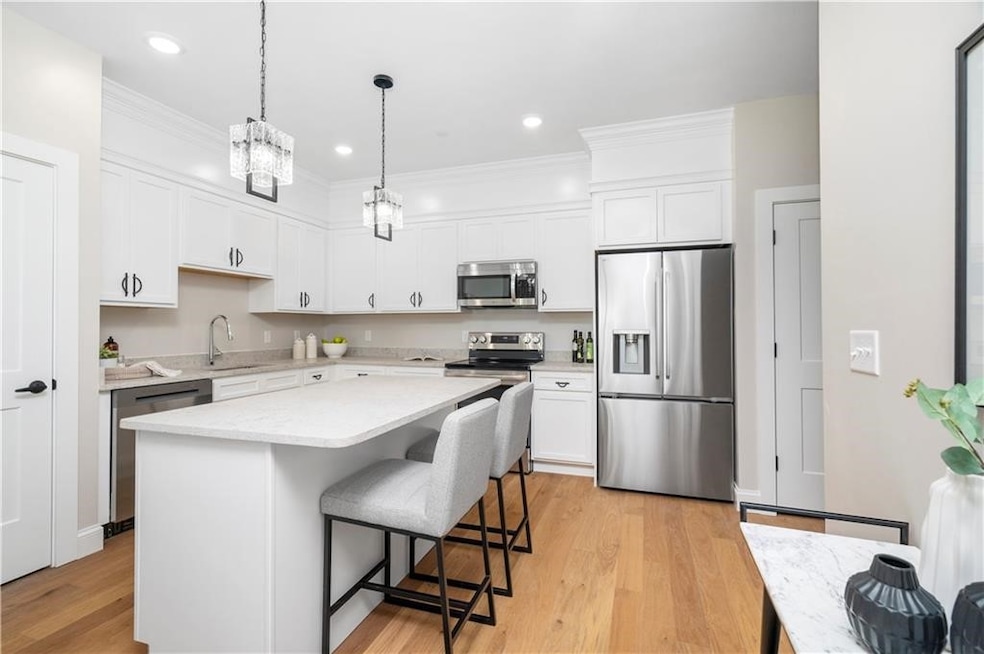 Under Contract $459,900