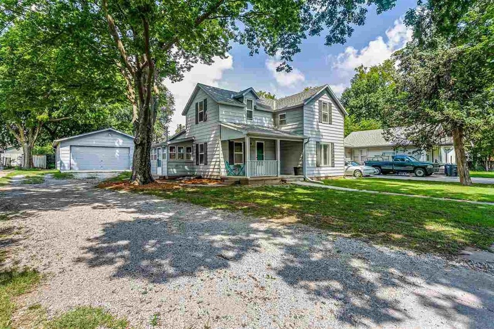 315 S King St, Maize, KS 67101 - photo 1