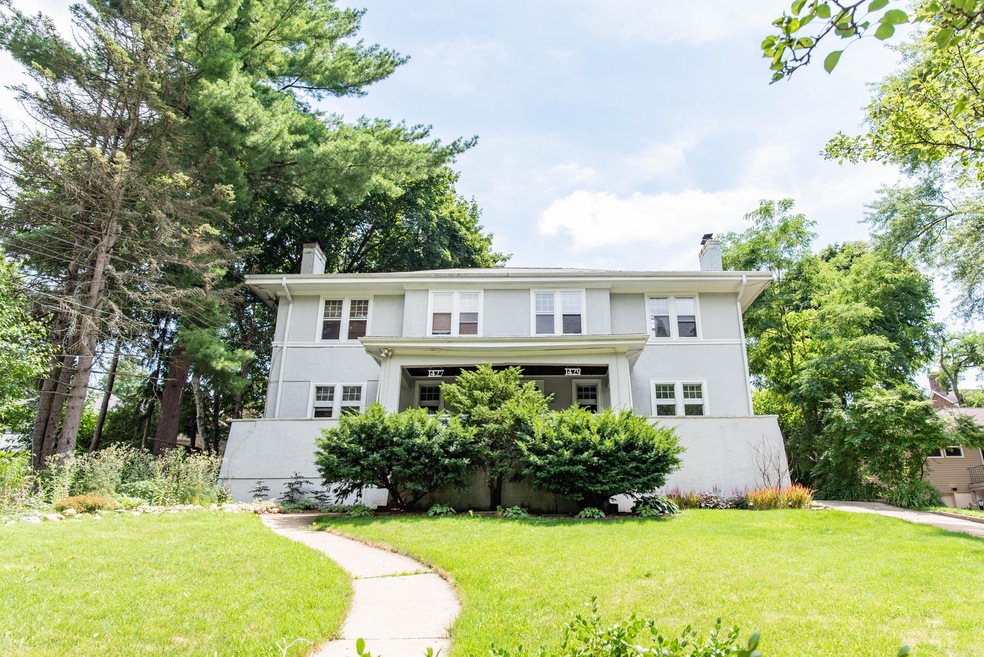 Henderson Dr. 1427 -1429-1