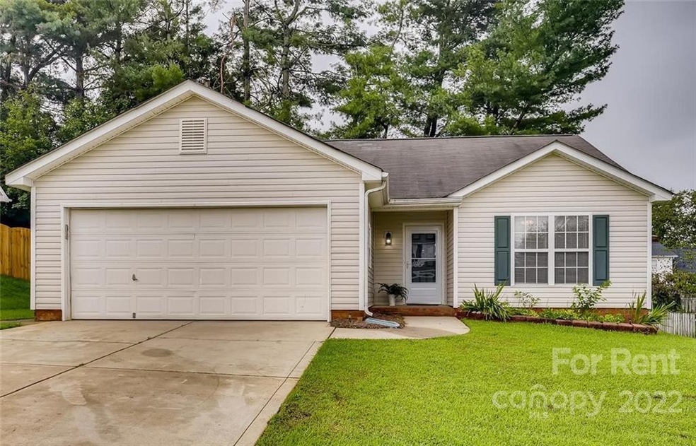 961 Ashland Ave, Statesville, NC 28677 - photo 1