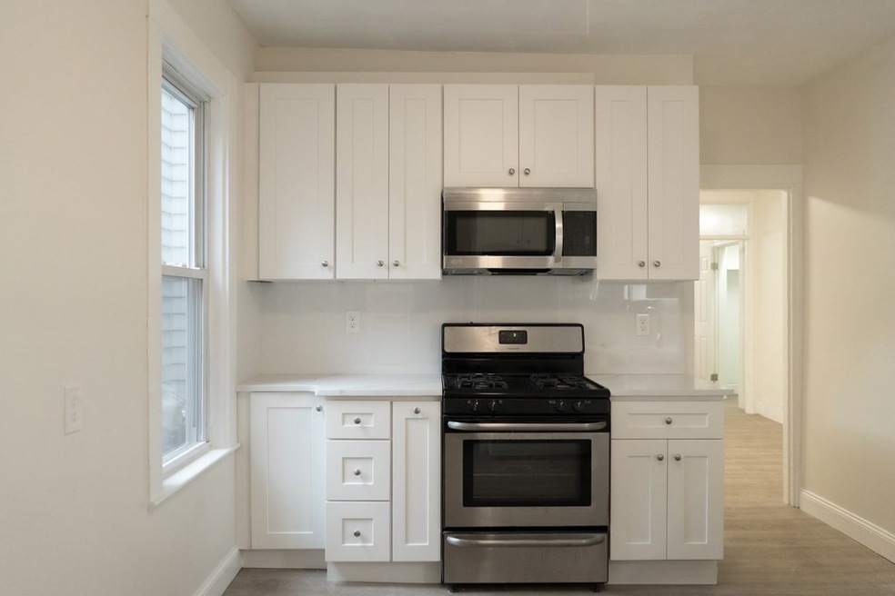 258 Prospect St unit 1, Cambridge, MA 02139 - photo 1