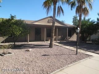 Front Yard (2316)