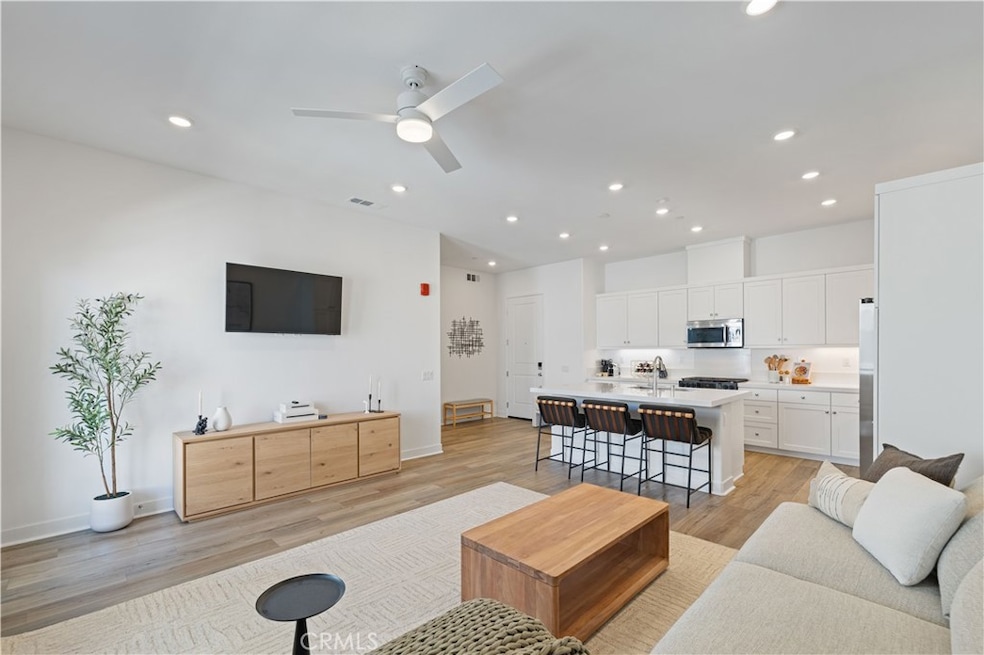 27227 Diamond Peak Ln unit 301, Valencia, CA 91381 - photo 1