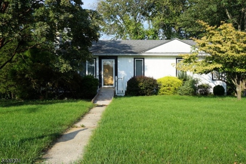 12 Deer Pond Rd, Newton, NJ 07860 - photo 1