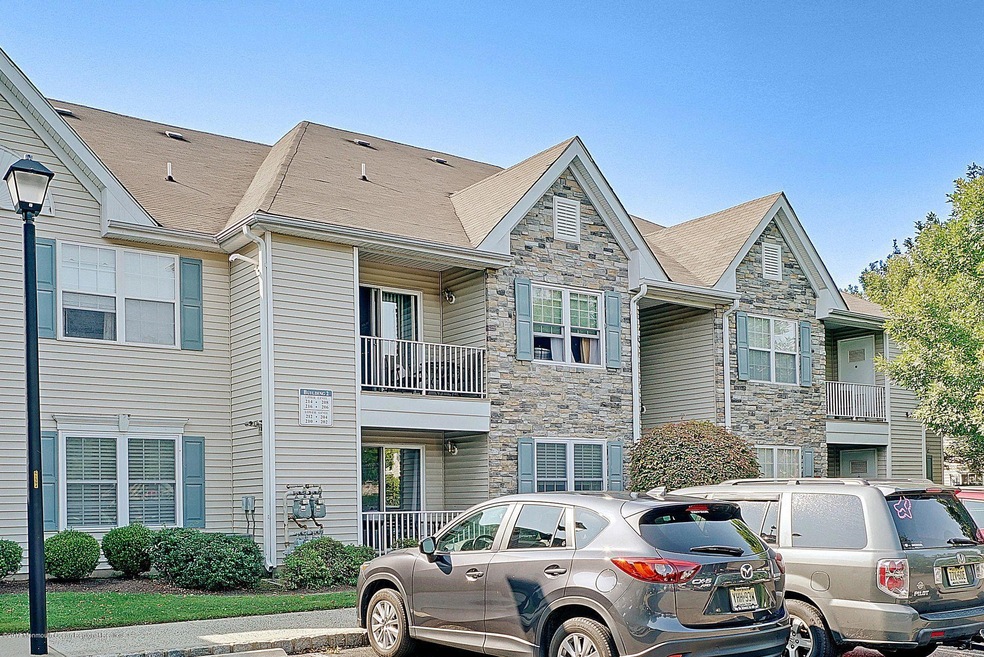 210 Wedgewood Cir, Belford, NJ 07718 - photo 1