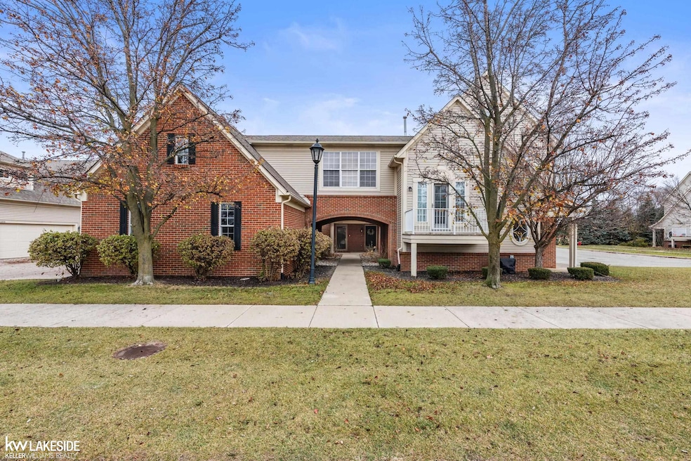 43282 Pendleton Cir unit 58, Sterling Heights, MI 48313 - photo 1