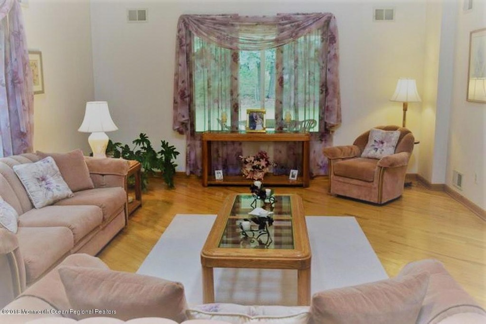 274 Easy St photo