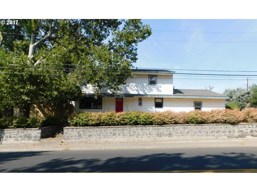 1303 NW Carden Ave, Pendleton, OR 97801 - photo 1