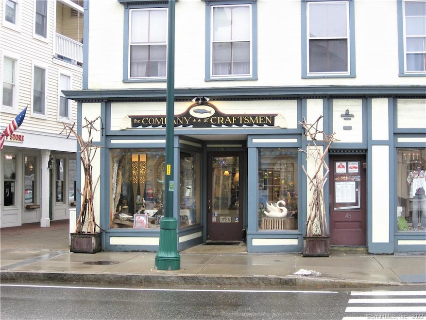 43 W Main St unit 1, Groton, CT 06355 - photo 1