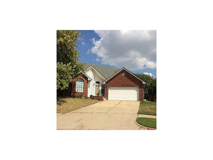 1421 Blaine Ct, Moore, OK 73160 - photo 1