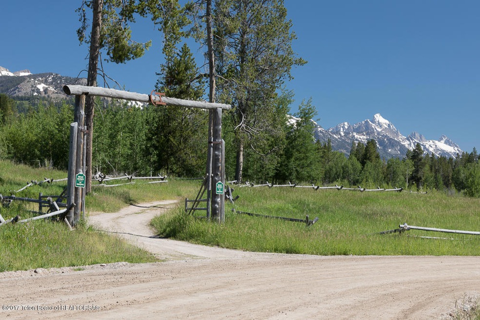 Entrance to Tract 10