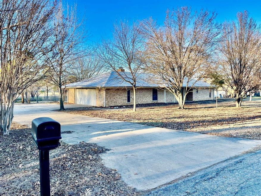 5204 Camino Dos Lagos Dr, Sherman, TX 75090 - photo 1