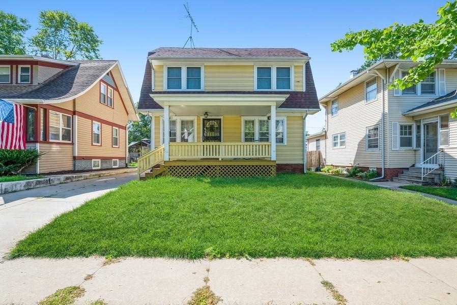 2031 Park Ave SE, Cedar Rapids, IA 52403 - photo 1