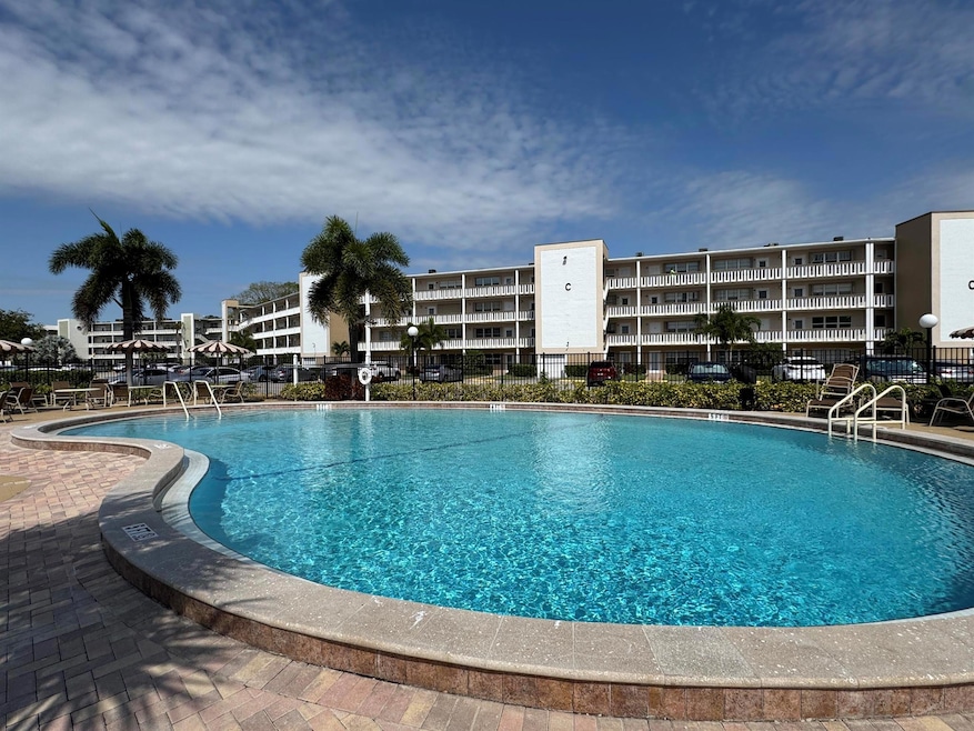 203 Southampton A, West Palm Beach, FL 33417 - photo 1