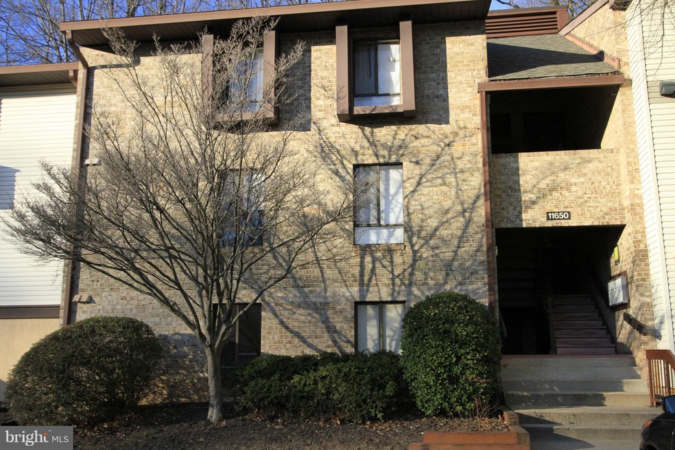 11650 Stoneview Square unit 1B, Reston, VA 20191 - photo 1