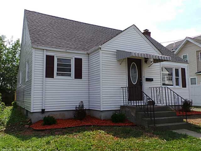 135 Standish St, Hartford, CT 06114 - photo 1