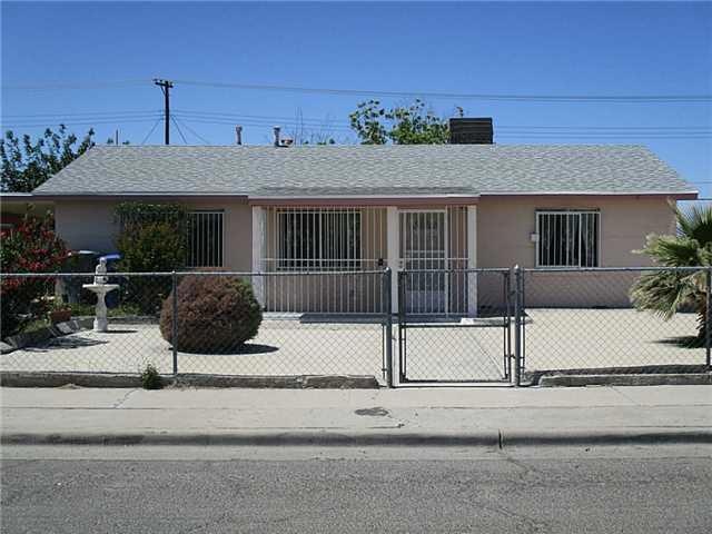 7624 Matamoros Dr, El Paso, TX 79915 - photo 1