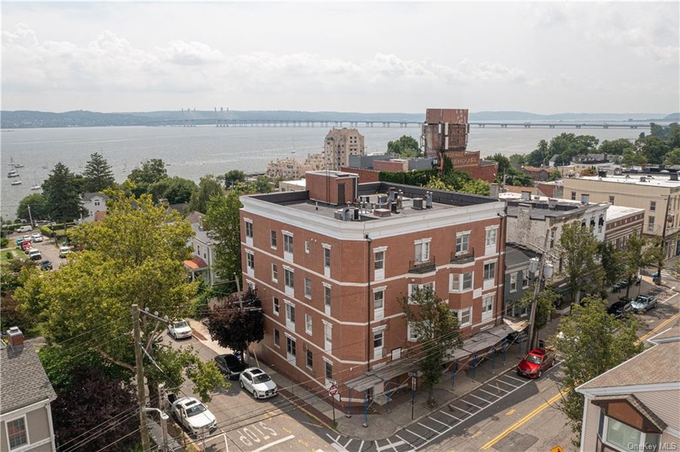 51 N Broadway unit 3B, Nyack, NY 10960 - photo 1
