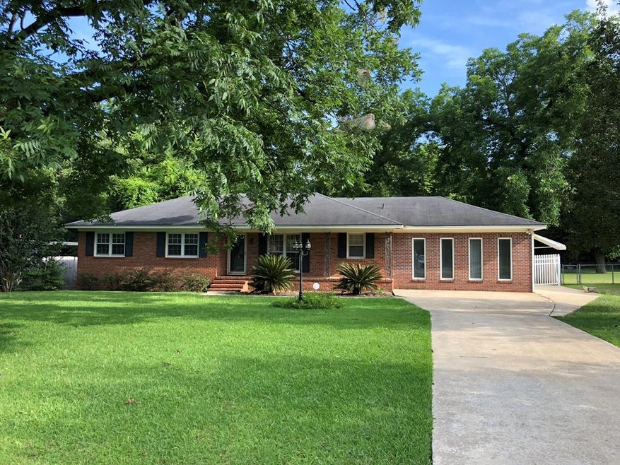 824 Community Ave, Albany, GA 31705 - photo 1